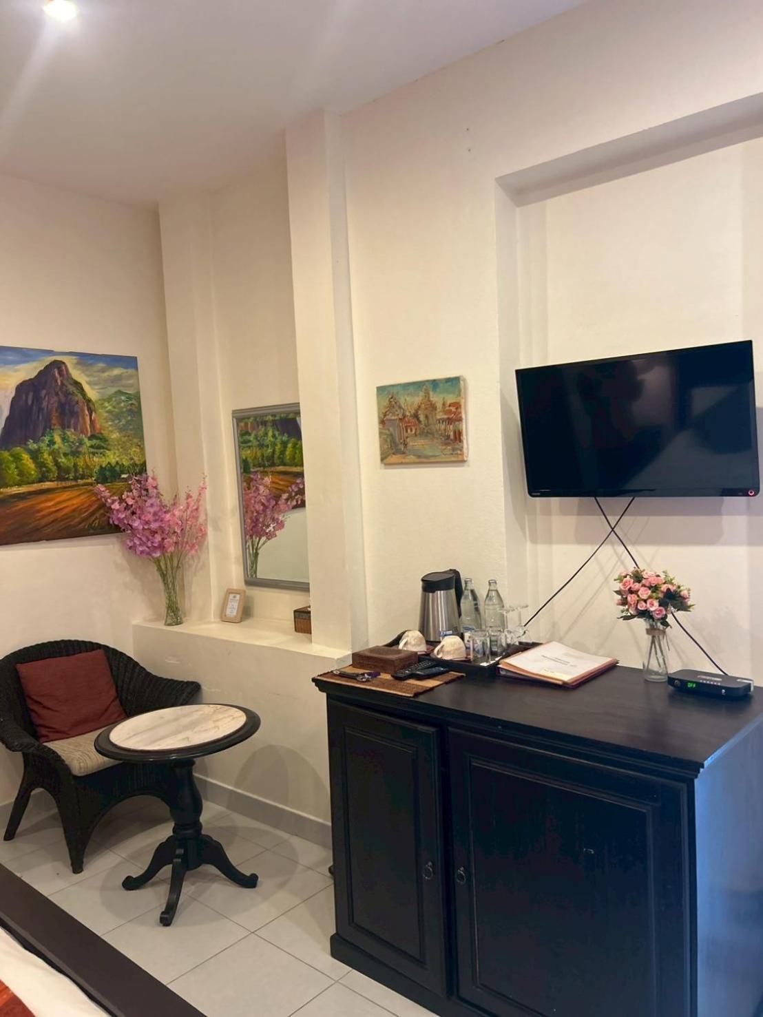 The Journey House Lifestyle Boutique Hotel 칸차나부리 외부 사진